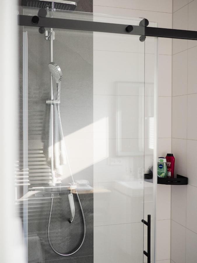 Moderne Ferienwohnung mit Seeblick&Terrasse 96qm Grossraeschen Exterior foto